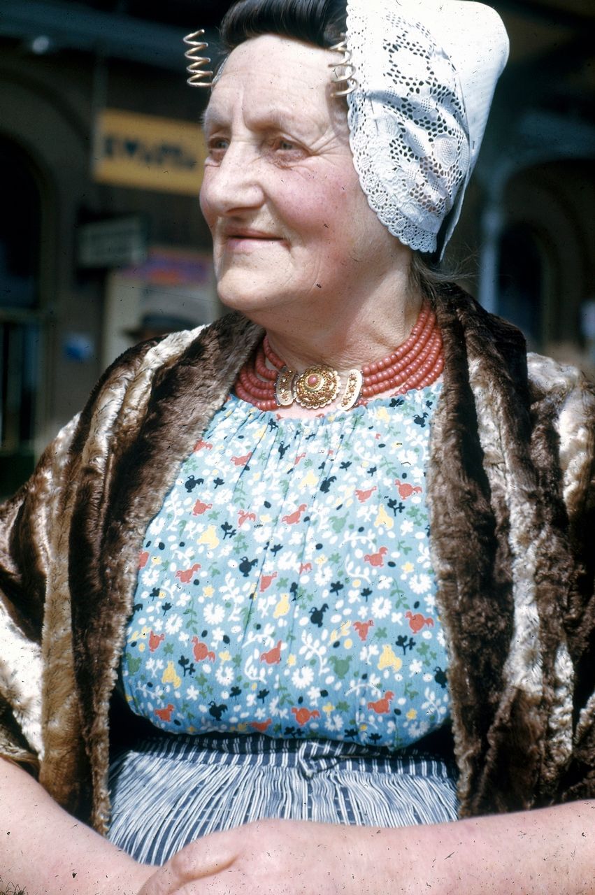Fotografie, Holländerin in Tracht