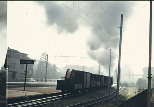 Fotografie, Waldenburgerbahn, Elektrifizierungsarbeiten im Bahnhof Liestal