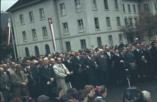 Fotografie, Elektrifizierungsfest der Waldenburgerbahn, Ehrengäste beim Bahnhof Liestal