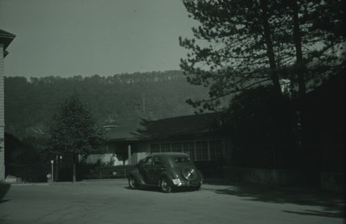 Fotografie, Liestal, Bahnhofplatz, Café "Post" (E. Stutz)