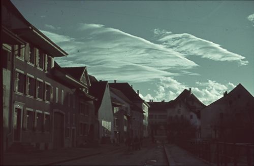 Fotografie, Sissach, Cirren am blauen Himmel