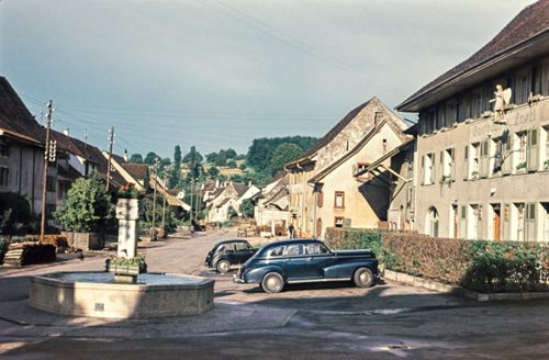 Fotografie, Pratteln, Hauptstrasse, Engelbrunnen