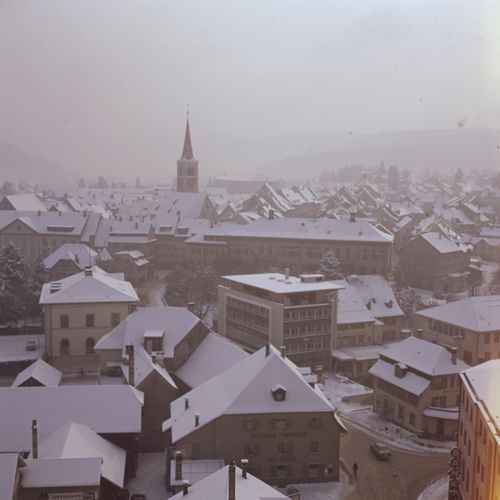 Fotografie, Liestal, Altstadt im Winter vom kath. Kirchturm aus.