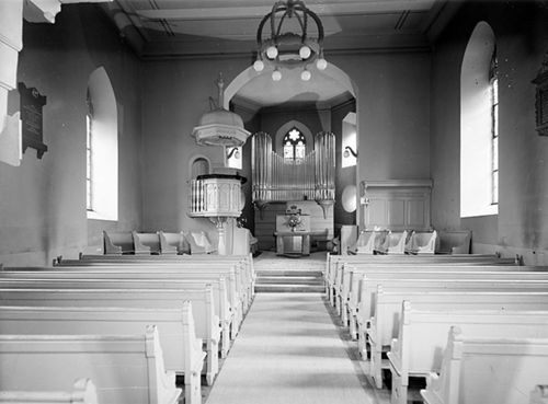 Fotografie, Gelterkinden; Kirche, Innenraum gegen Chor