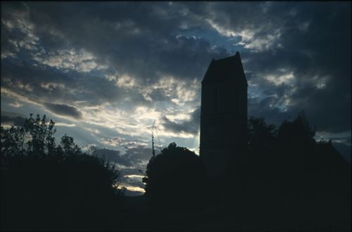 Fotografie, Gelterkinden, Kirche im Gegenlicht