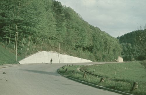 Fotografie, Hauptstrasse bei Station Lampenberg