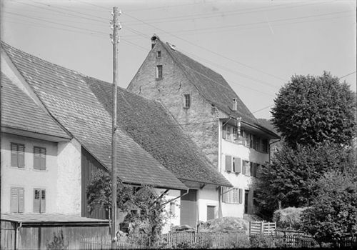 Fotografie, Wintersingen, Pfarrhaus mit Tanzlinde