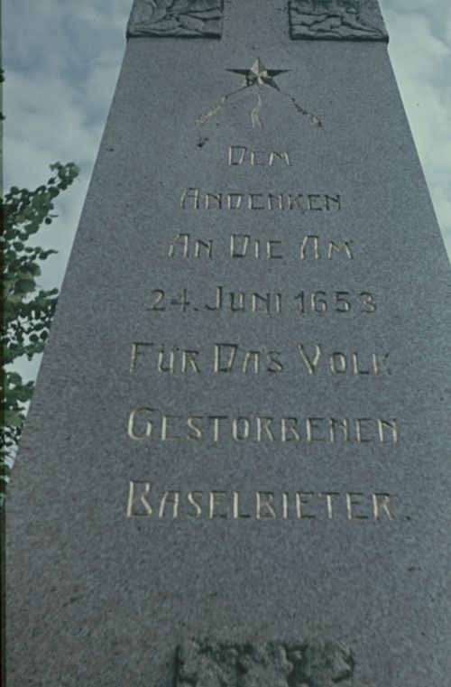 Fotografie, Liestal, Bauernkriegfeier, Inschrift Denkmal Vorderseite