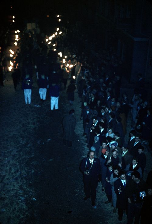 Fotografie, Liestal, Fasnacht, Fackelzug vom Törlifenster aus