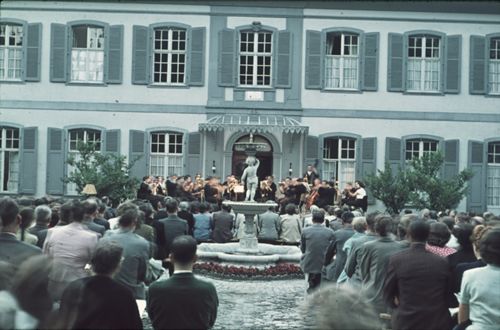 Fotografie, Sissach, Schloss Ebenrain, Konzert im Ehrenhof