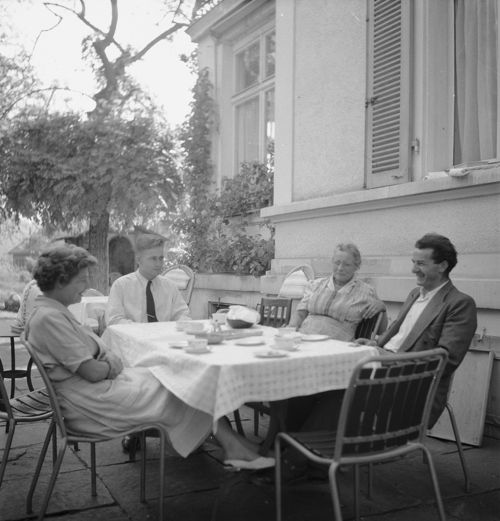 Fotografie, Liestal, Tischrunde mit Fritz Bürgin (r.)