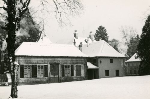 Fotografie, Sissach, Schloss Ebenrain, Nebengebäude im Winter