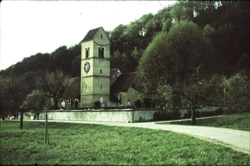 Fotografie, Lausen, Kirche mit Friedhof
