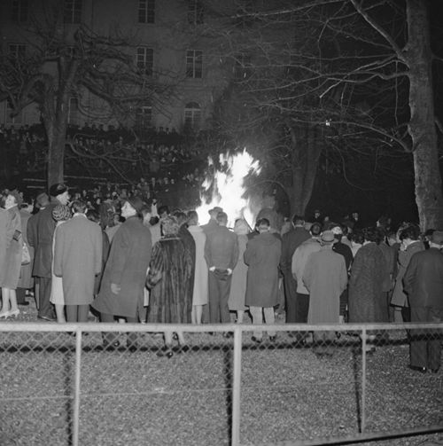 Fotografie, Liestal, Fasnacht, End-Feuer Allee