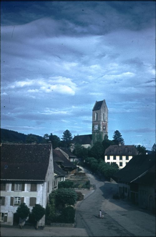 Fotografie, Gelterkinden, Dorfplatz mit Kirche