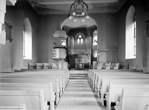 Fotografie, Gelterkinden; Kirche, Innenraum gegen Chor