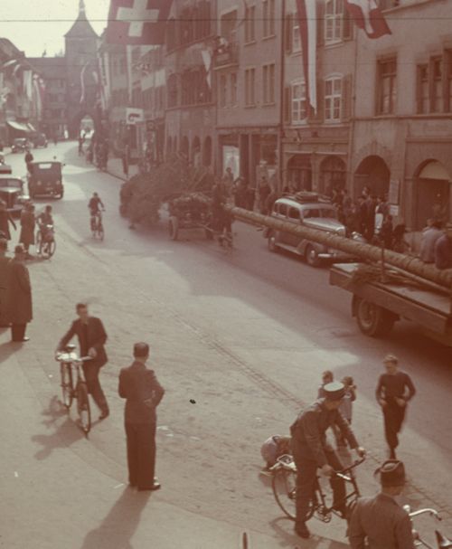 Fotografie, Liestal, Rathausstrasse, Freiheitsbaum