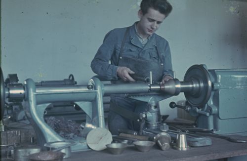 Fotografie, Berufsbild Mechaniker an der Drehbank