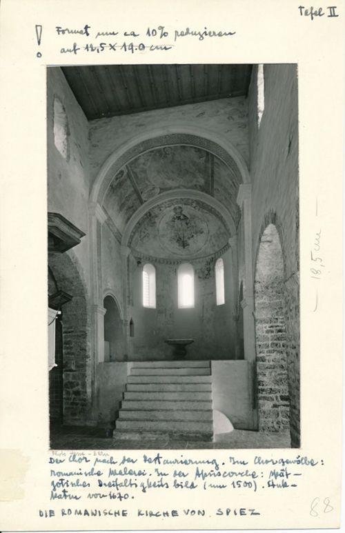 Fotografie, Schlosskirche Spiez, Chor nach der Restaurierung