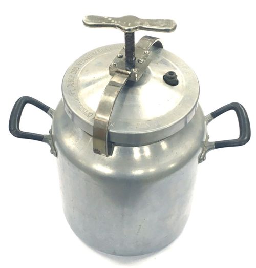 Dampfkochtopf mit Deckel u.Bügel