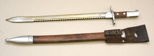 Faschinenmesser mit Futteral