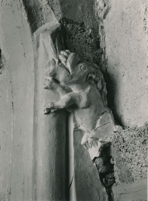 Fotografie, Schloss Spiez, Schlosskirche, Innenansicht, Figurenkapitell
