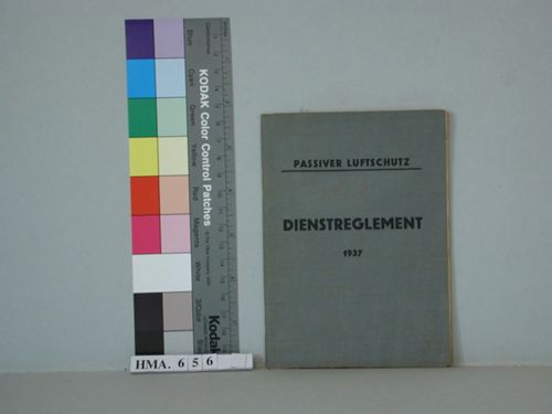 Buch: Passiver Luftschutz Dienstreglement 1937