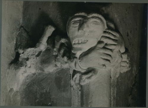 Fotografie, Schlosskirche Spiez, figürliches Kapitell