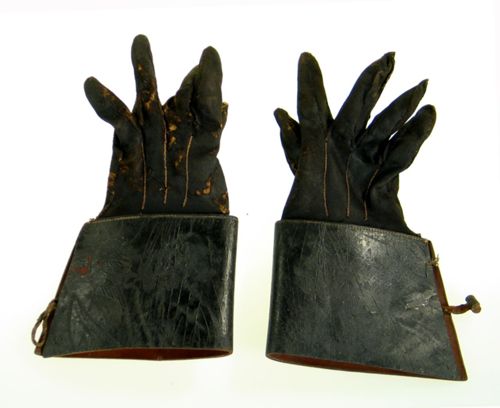 Lederhandschuhe